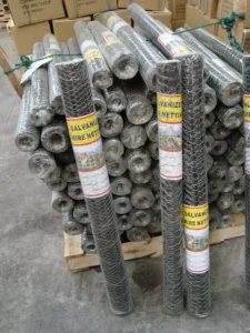 Customized Galvanized Carbon Steel Hexagonal Wire Mesh Durable Easily Assembled Eco Friendly Animal Fencing Construction Site